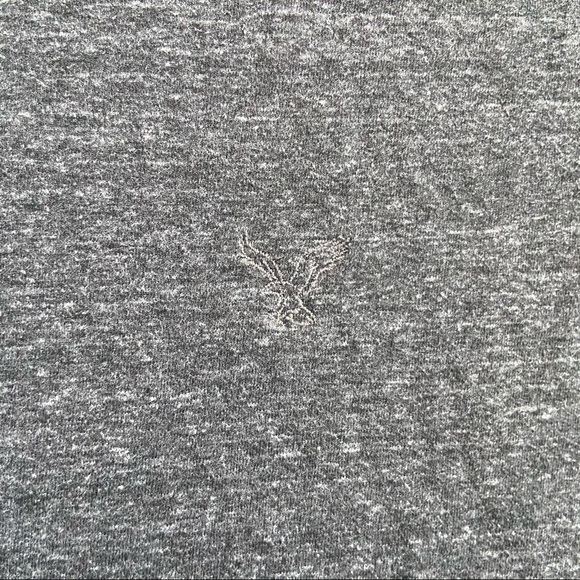 American Eagle Grey T-Shirt - Picture 2 of 4